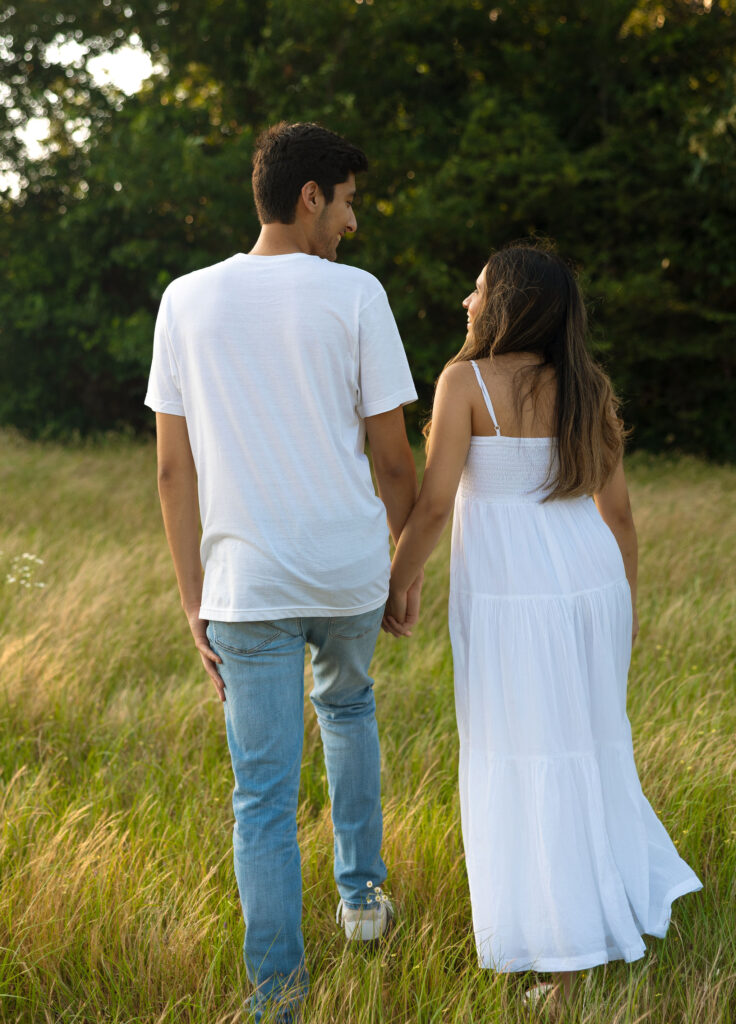 romantic couple poses spring couples photoshoot in north arkansas