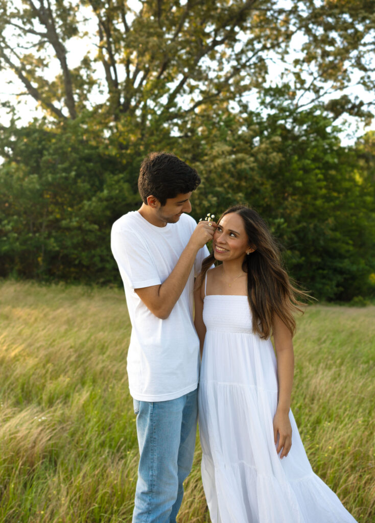 romantic couple poses spring couples photoshoot in north arkansas