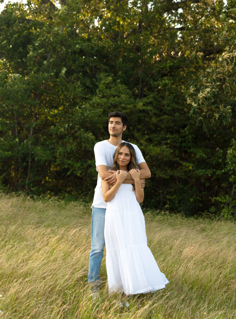 conway arkansas engagement photos in a field