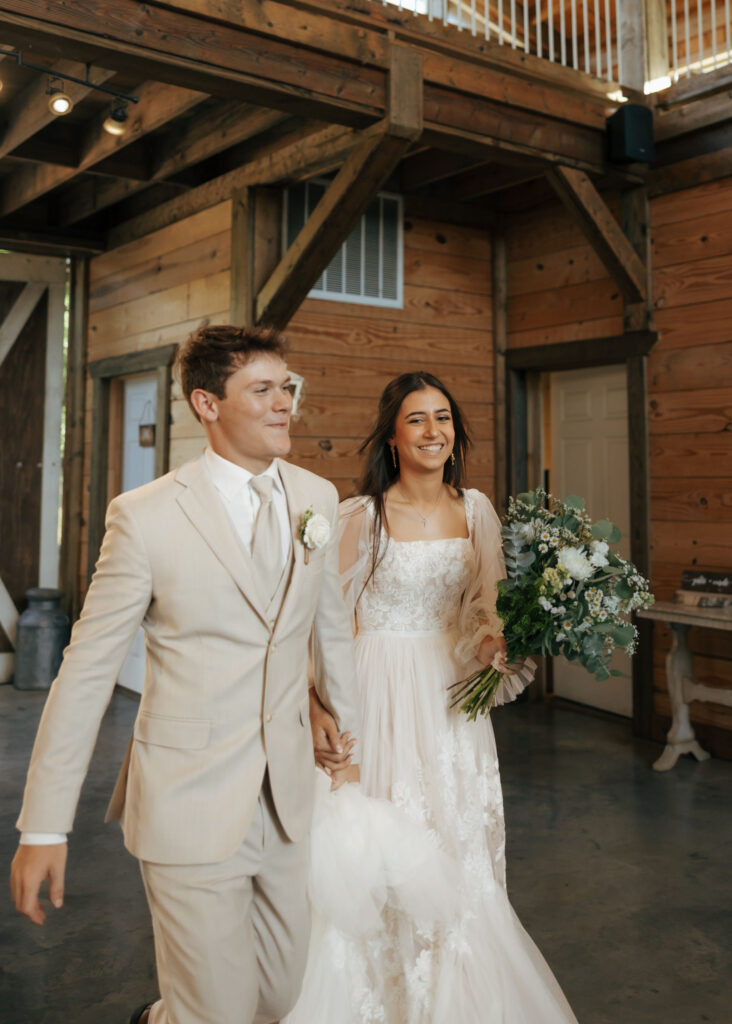 wedding reception photos in clarksville barn venue