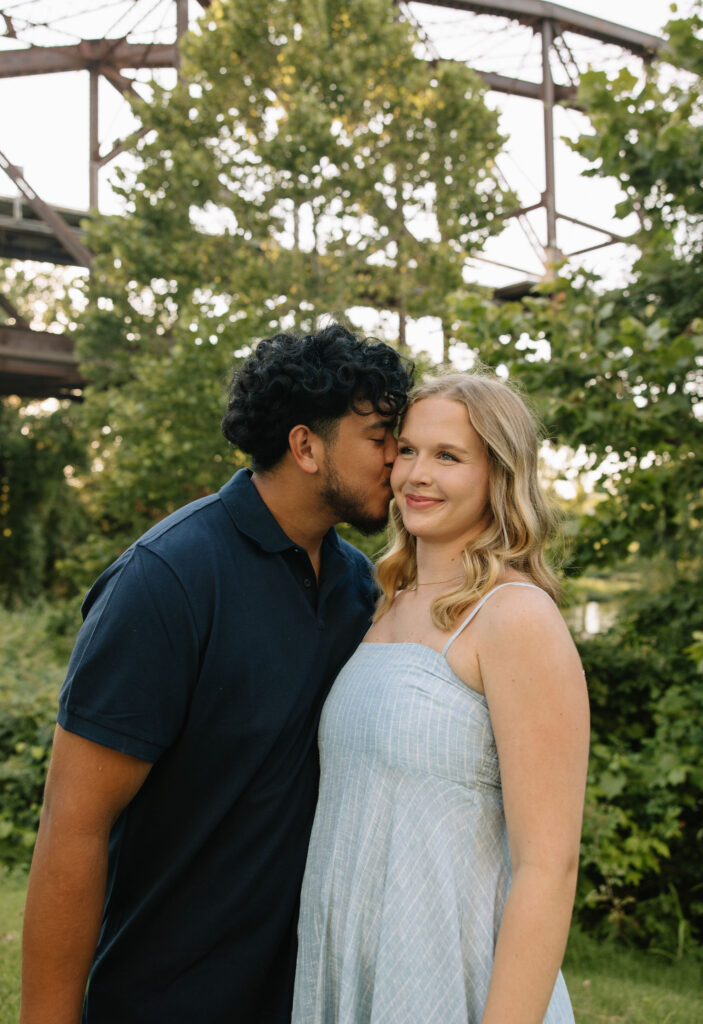 Clinton Presidential Library couples photoshoot