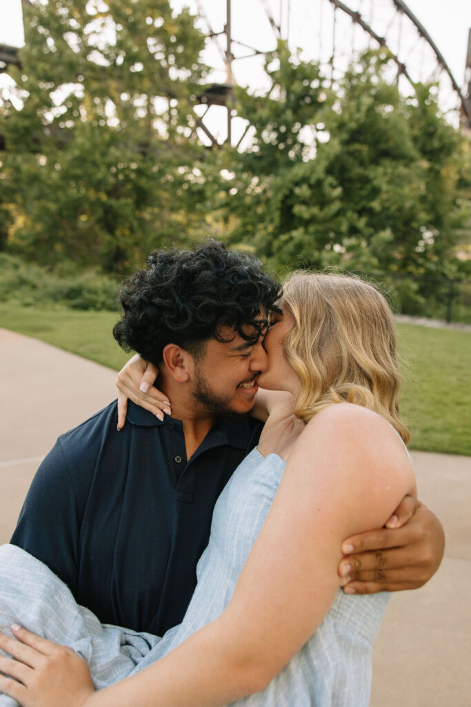 romantic couples photography in arkansas outdoors