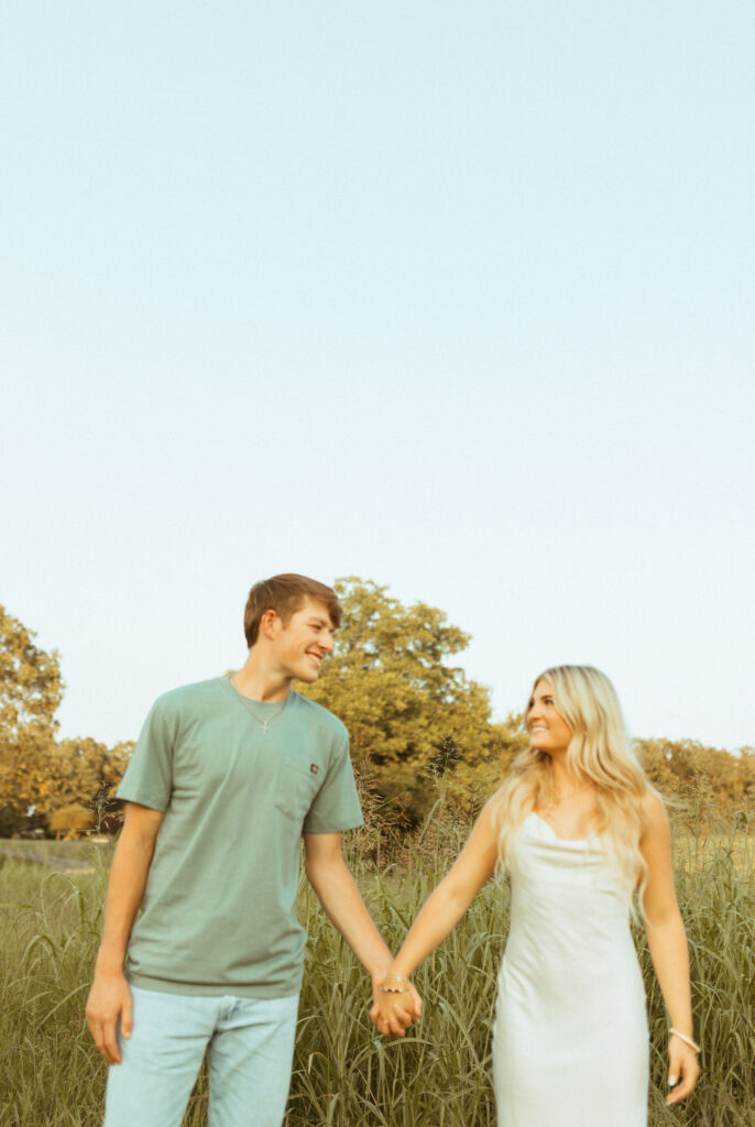 two-year anniversary couples photoshoot in arkansas