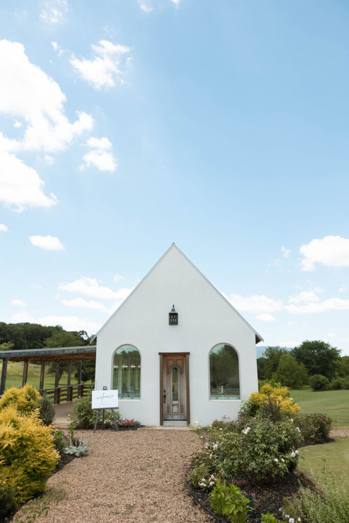 Joyful Dardanelle AR Wedding at Gately Hill Gardens