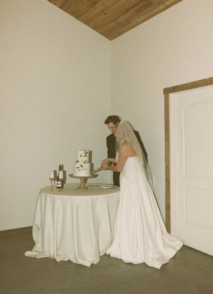 vintage wedding reception photos with bride and groom