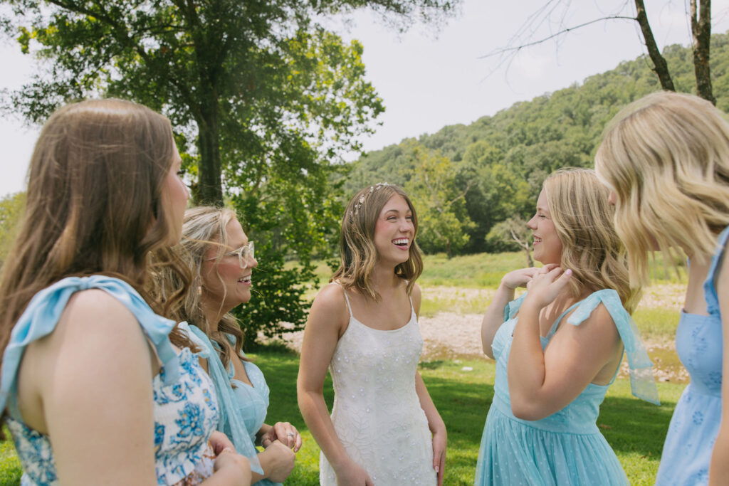 romantic nostalgic outdoor wedding photos