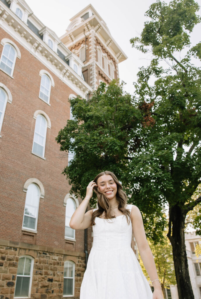 arkansas senior photoshoot on campus