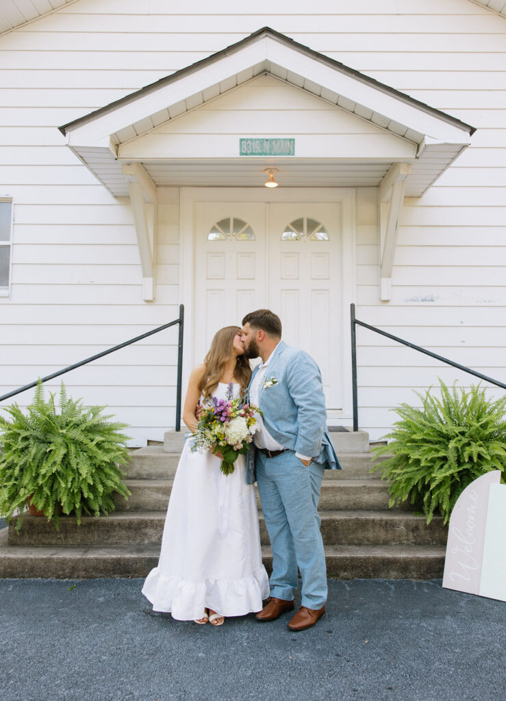 Vibrant Micro Wedding in Arkansas