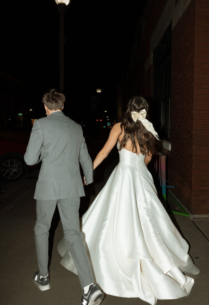 streamer wedding exit wedding in arkansas