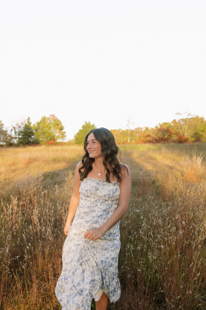 candid poses photos in a field